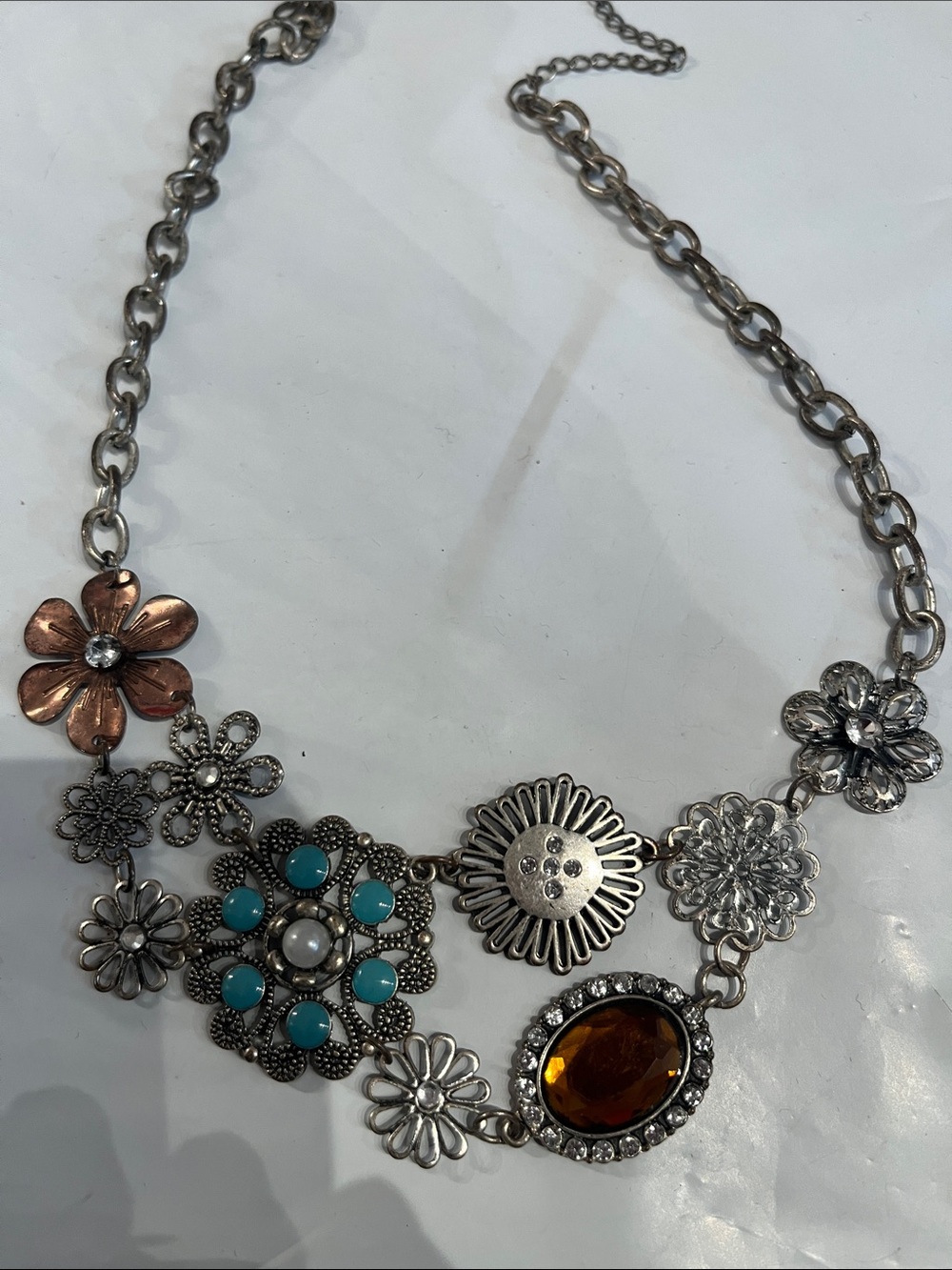 VINTAGE MIXED METALS FLORAL BOHO NECKLACE